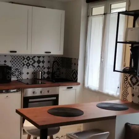 Nicaise Apartman
